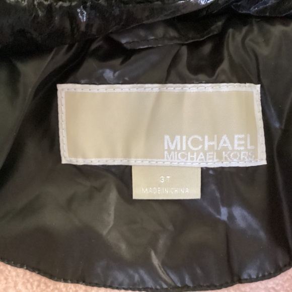 Michael Kors Toddler Girls Heavy Weight Coat, size 3T - Picture 11 of 15